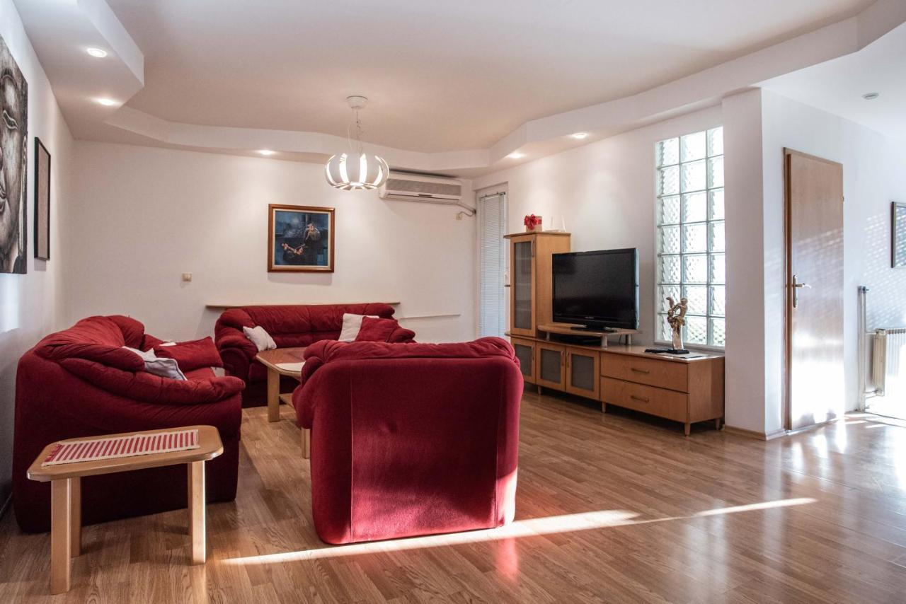 Apartment Emilija Skopje Extérieur photo